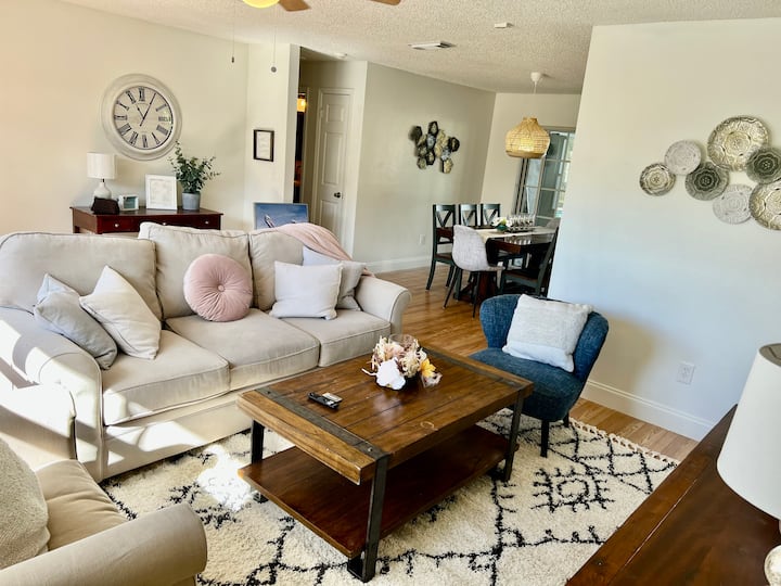 Pool House - Heated Pool In Heart Of Melbourne, Minutes To Beach - Palm Bay, FL