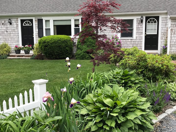 Secluded Backyard *Media Room *A Cook's Kitchen Houses for Rent in