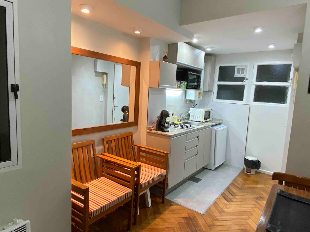 Studio 28 m², cocina renovada