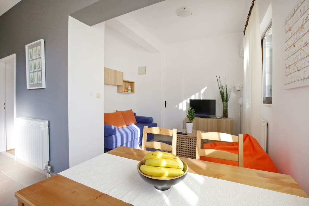 Cosy living room and dining room area