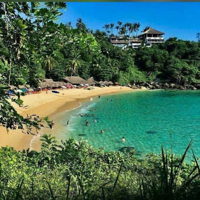 la casa es cerca de esta playa Carrizalillo
