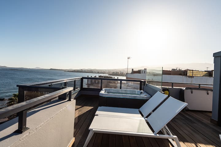 Enzo Canarias S.L Delia managed Airbnb listing 1