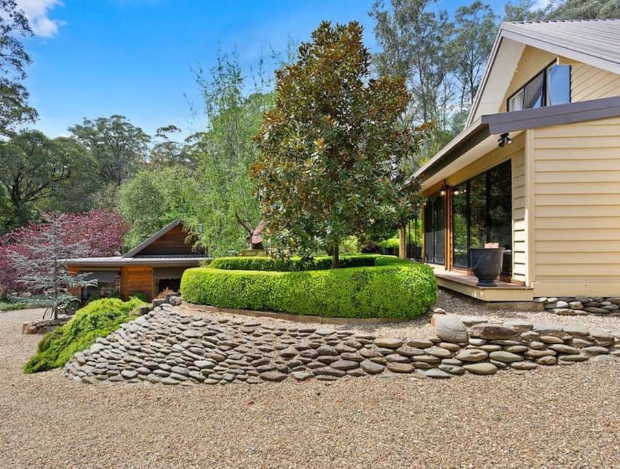 Manicured landscaped Gardens