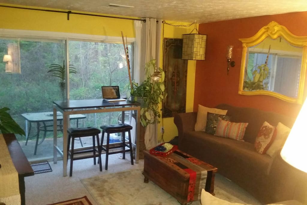 Warm...Bright...Loving Townhouse