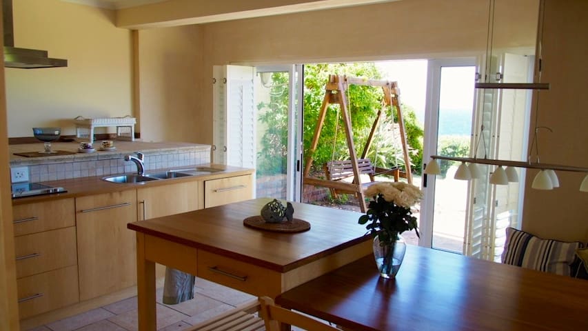 Penguin Suite Simon’s Town – Cape Town- Cape Point gallery image 4