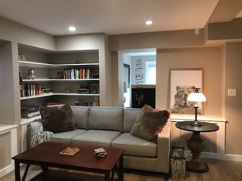 Popular Airbnb listing: AMAZING Downtown & On The RIVER! (13.25% tax incl) in Truckee