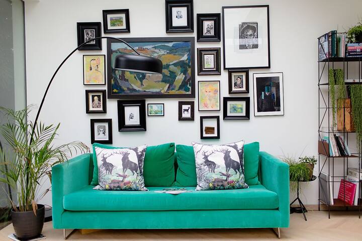 Beautiful Scandi inspired, magazine featured home! gallery image 4