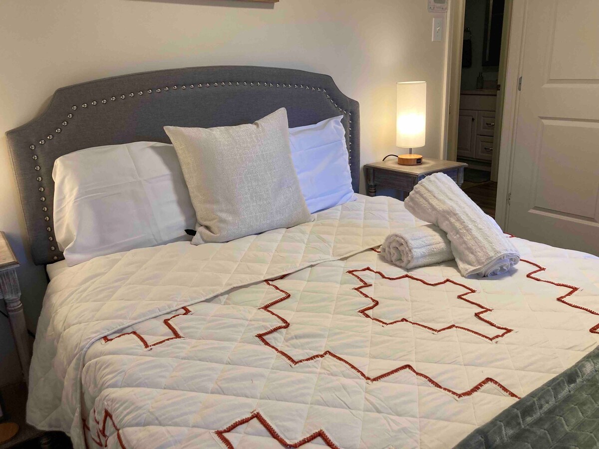 Bedroom with full bed 