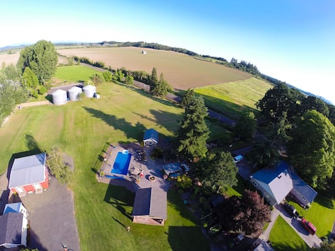 Barn Stay USA, An Adult Getaway!