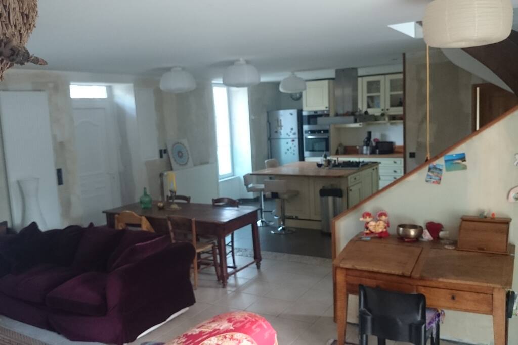 Pièce à vivre de 65 m2 salon salle à manger cuisine