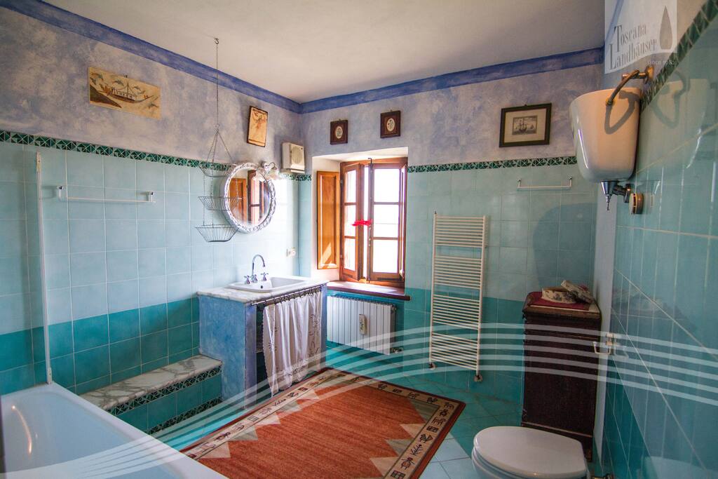 bagno con vasca