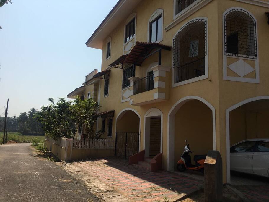 West End Medows(side View)