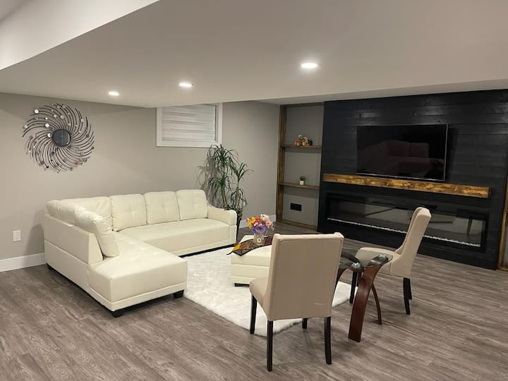 Luxury 1-bedroom Suite Basement London Ontario - London