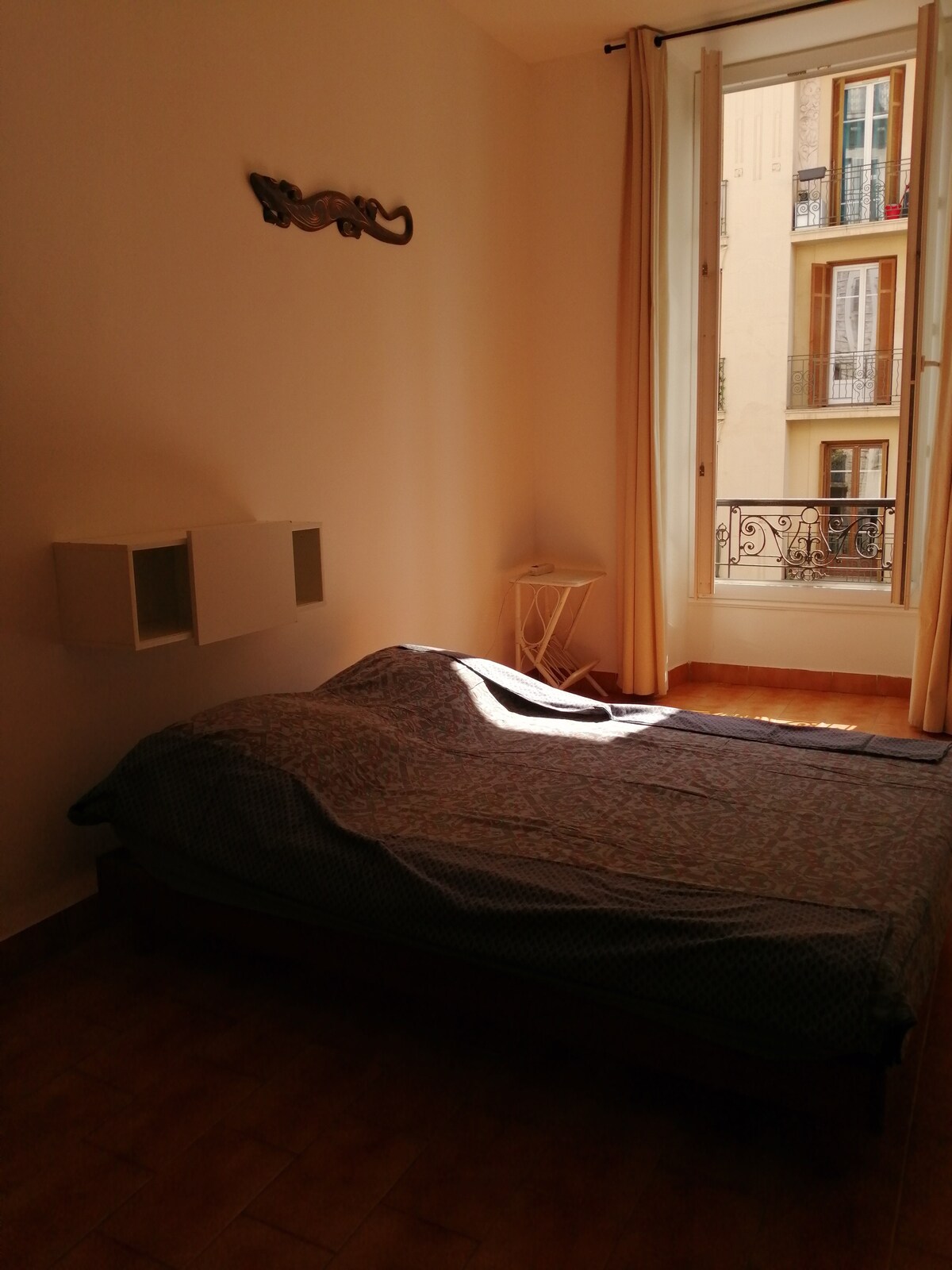 חדר שינה 2 עם קרן שמש מטורפת