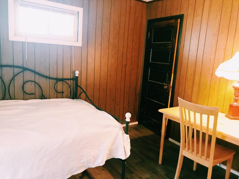 double bedroom, closet + desk