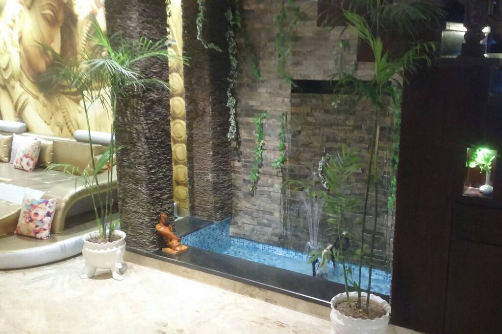 LOBBY WATER FALL