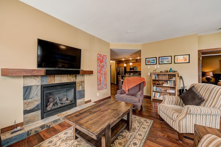 Immaculate 2br Panoramic Mountain Views - Canmore