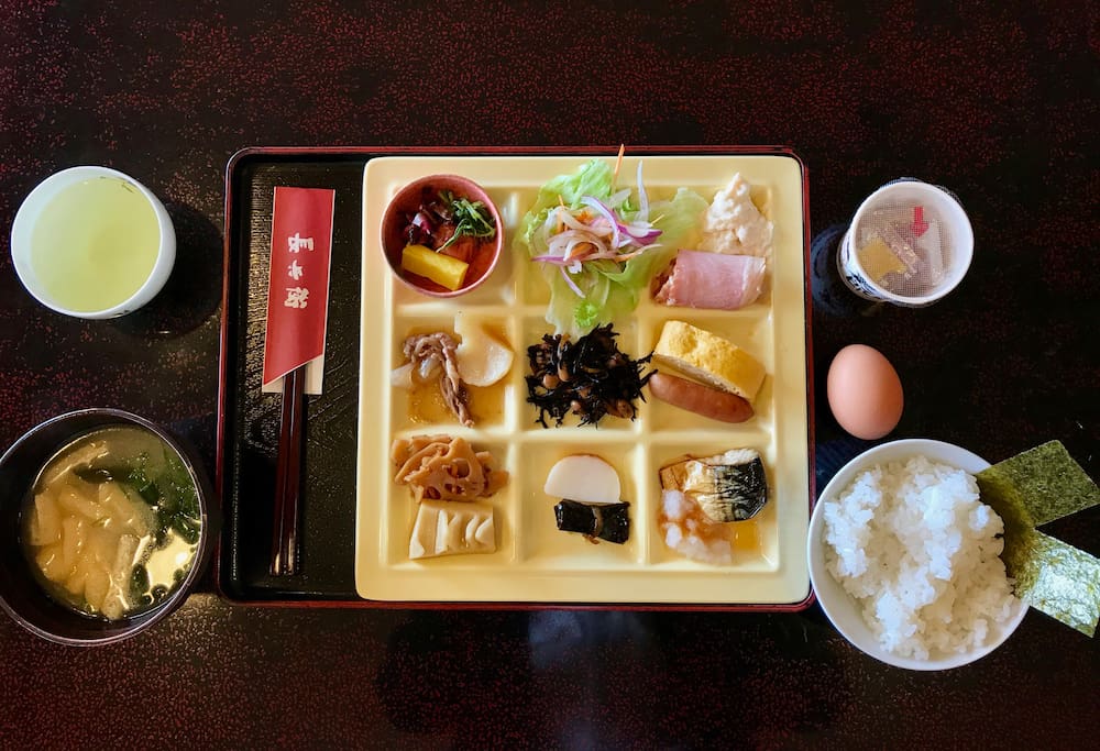You will be able to try a typical Japanese breakfast with rice, miso soup, nattou, tamagoyaki, and other small dishes. It will either be served to your table or in the form of a buffet.