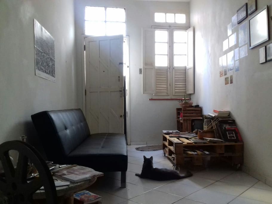 Entrada da casa. Sala 1