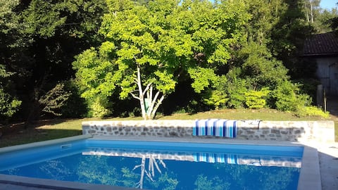 Dordogne cottage/gite with private pool
