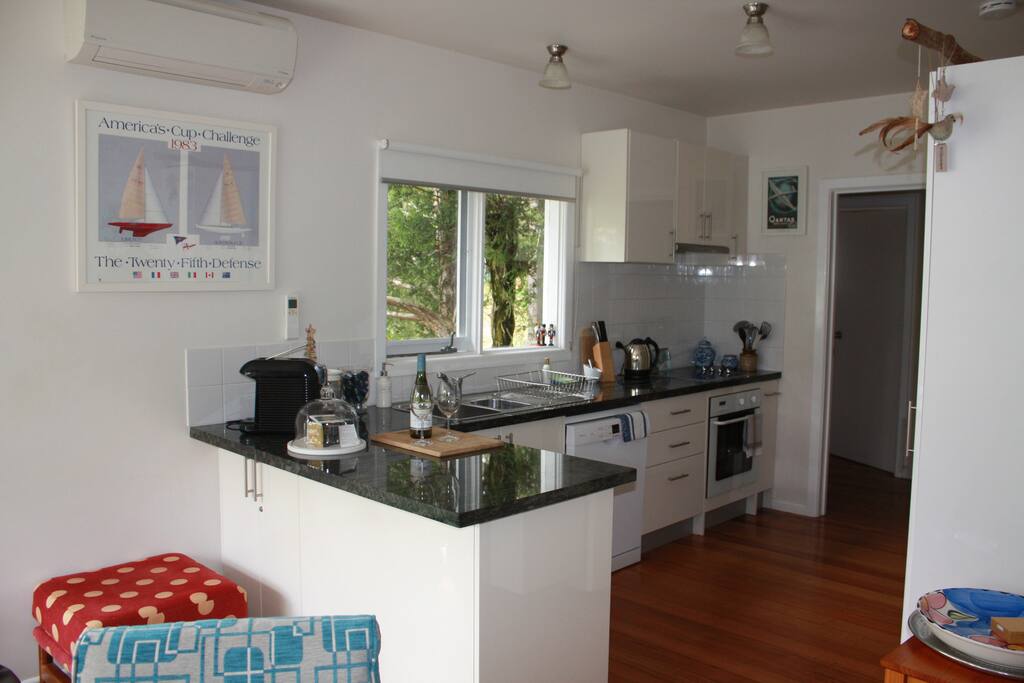 Modern well equipped kitchen.