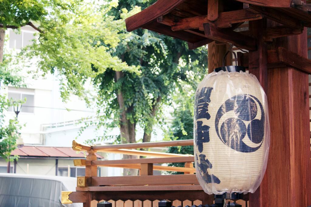 Yoroi Jinja
〒169-0074
3-16-18, Kitashinjuku, Shinjuku-ku, Tokyo