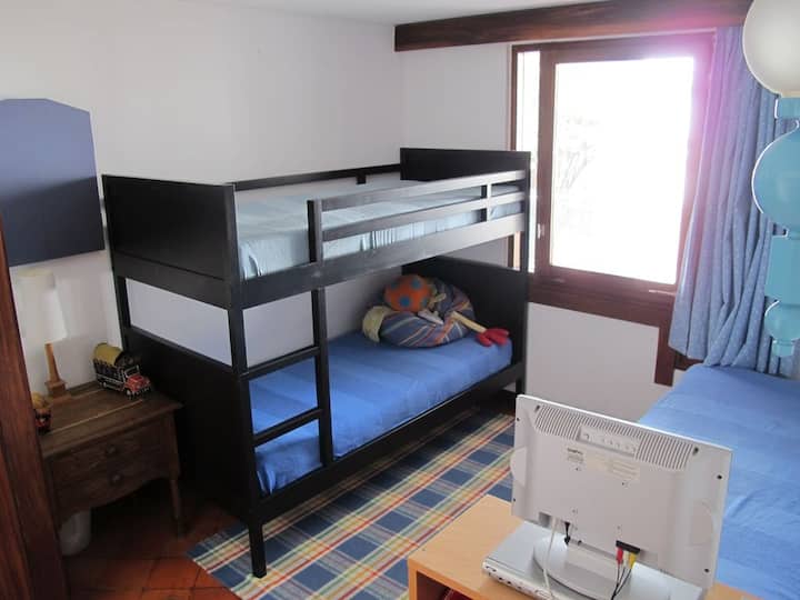 ห้องนอนที่ 4 พร้อมเตียงเดี่ยว 4 หลัง