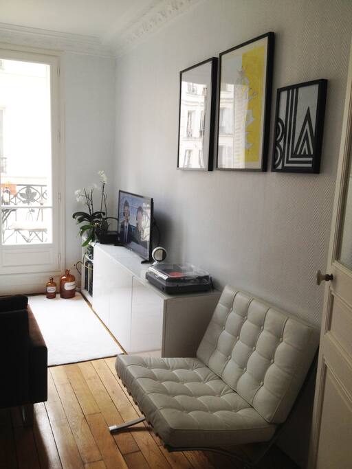spacefull livingroom