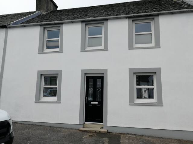 Airbnb Bowmore Holiday Rentals Places To Stay Scotland