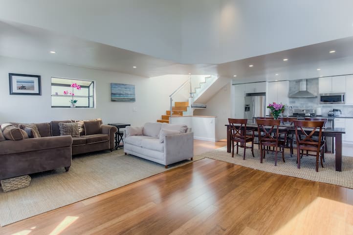 Beautiful Beach House on the Marina Peninsula