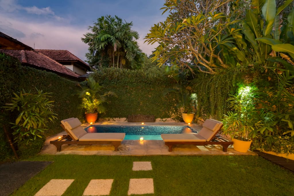 Deluxe 2 Bedroom Pool Villa - Pool at Night