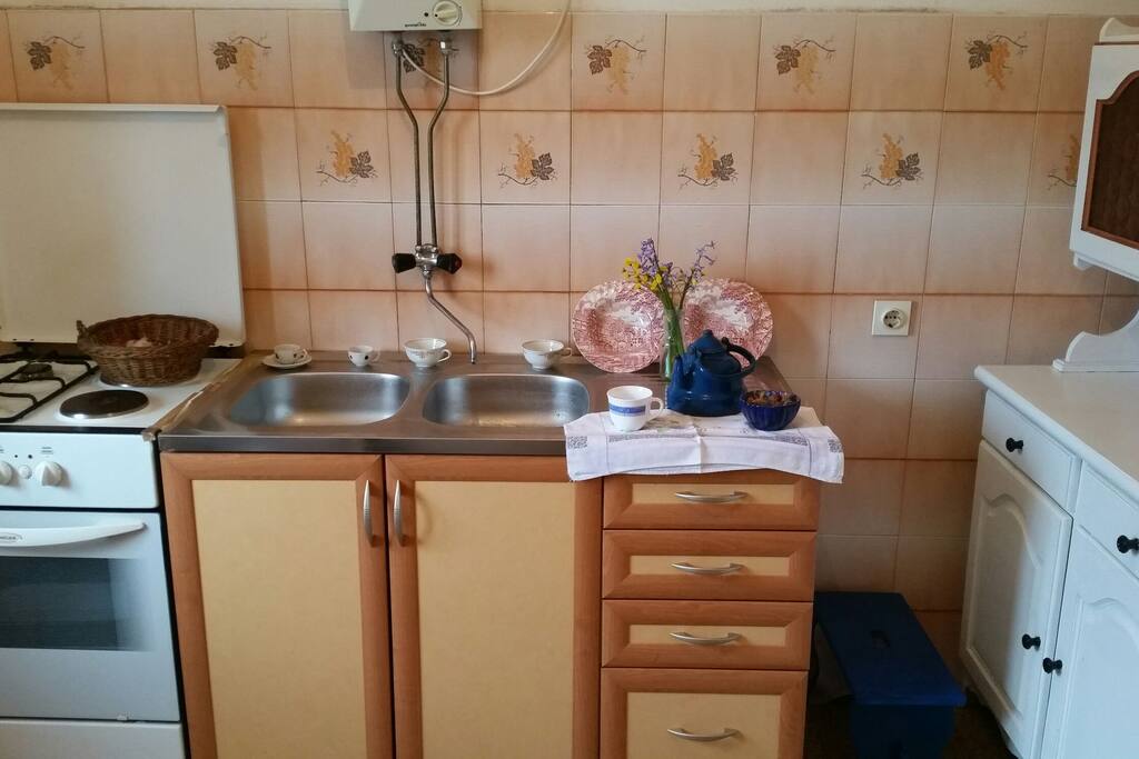 Kitchen 2