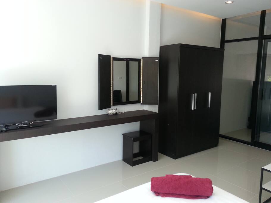 Tv,mirror,wardrobe, hair dryer