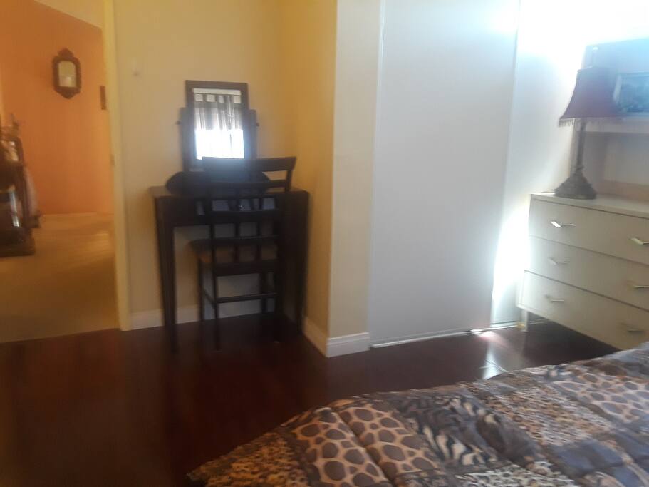 Bedroom w/Closet