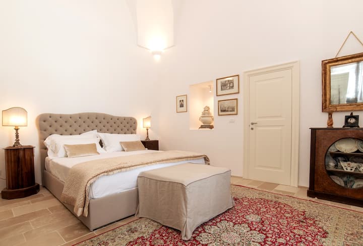 Suíte "Limonaia" 
Cama de casal com possibilidade da terceira cama de solteiro
