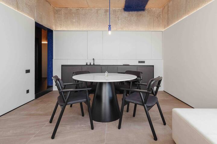Sea and Sky managed Airbnb listing 1