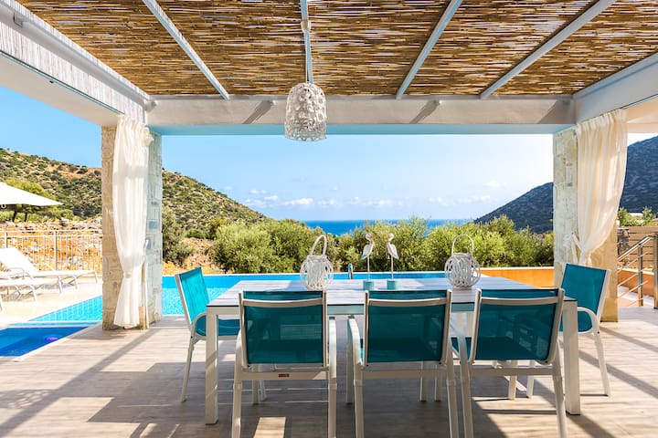 Sugar Villa, an exquisite summer retreat gallery image 4