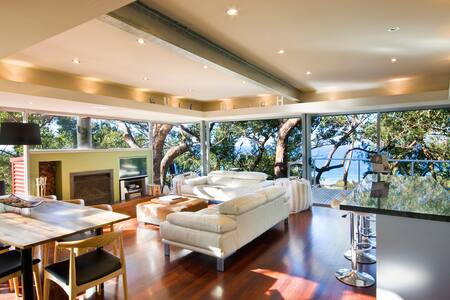 Tranquillity Base @ Lorne