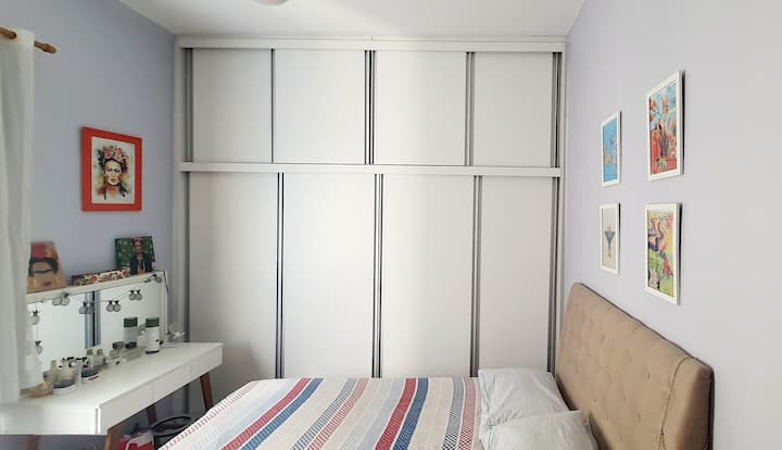 Тиха и удобна стая 