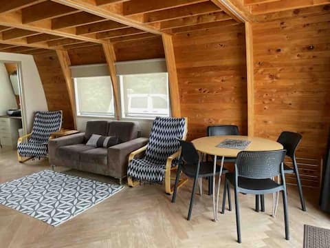 Popular Airbnb listing: Ohope Beach Chalet in Ōhope