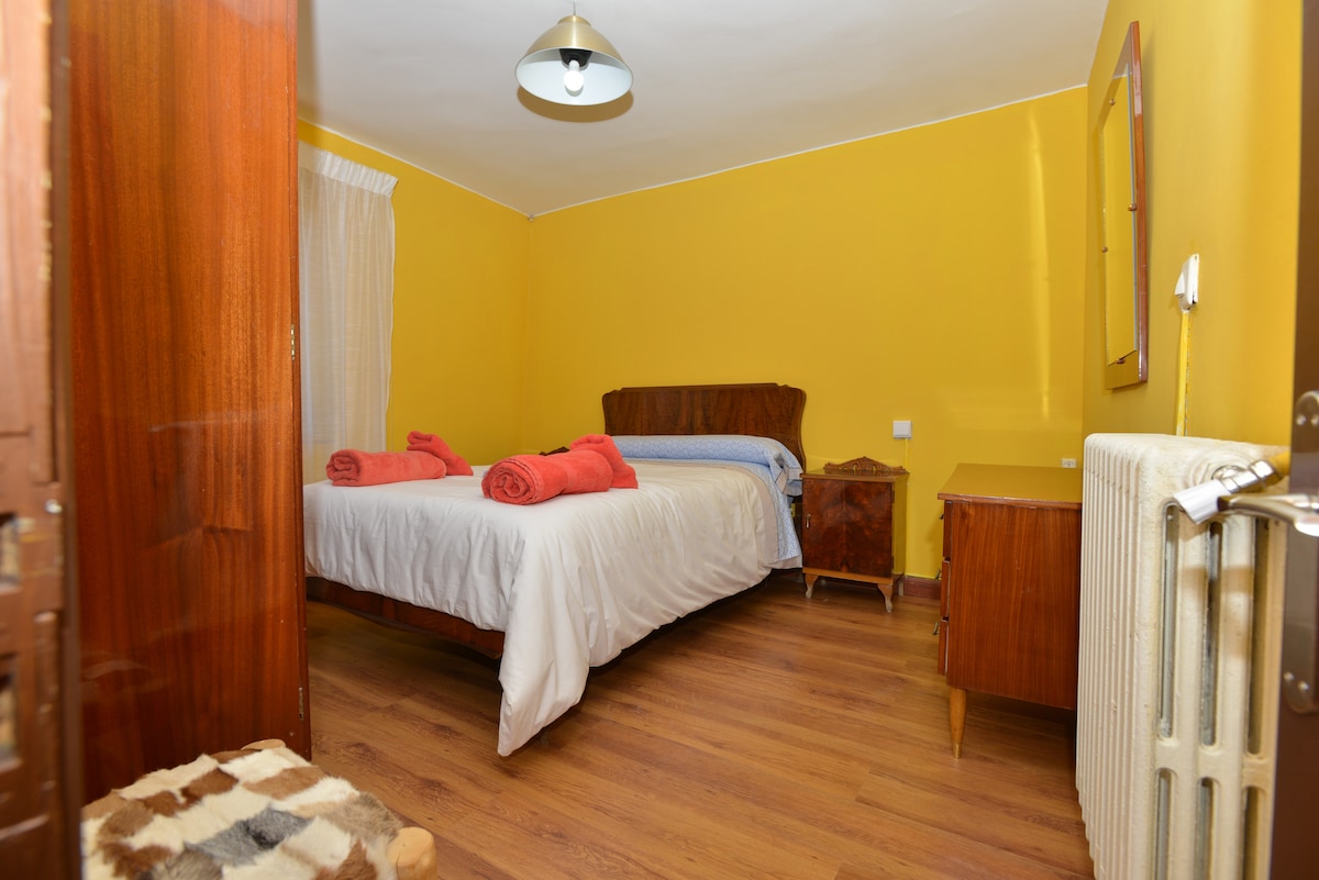 მე-3 ოთახი ზედა სართული