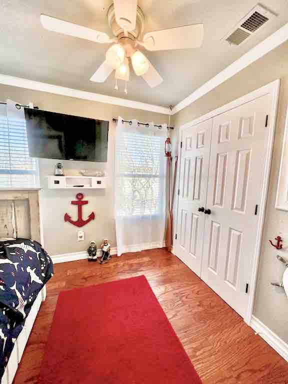 ห้องสองชั้น