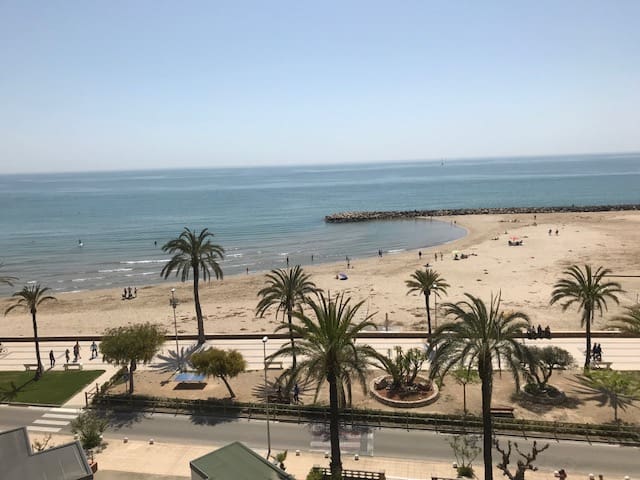 Airbnb Cunit Vacation Rentals Places To Stay Catalonia Spain