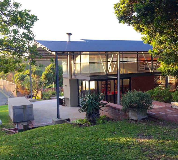 Red Shed Side View