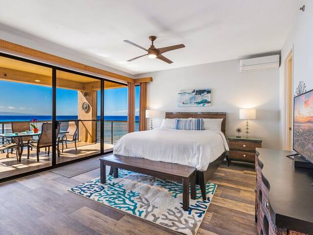 Panoramic Views right on a Sandy Swimmable Beach gallery image 5