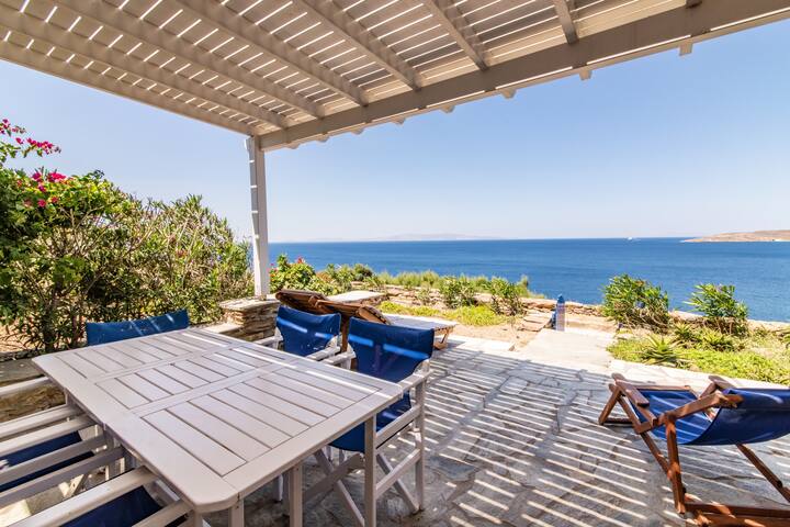 Villa by the sea in Tinos Ꙭ Stavros Bay
