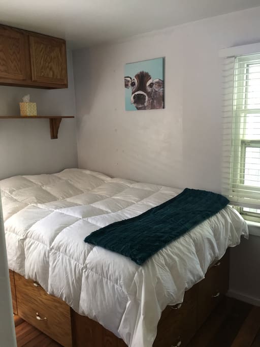 Full Size Bed