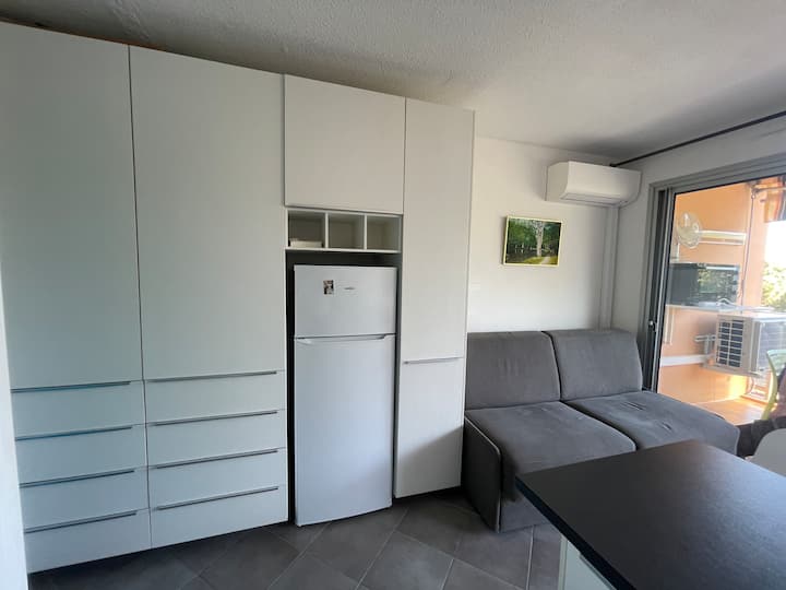 Studio Cabine ,Piscine ,Tennis - Île du Levant
