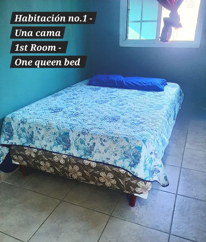 Primera habitacion en primer piso con cama queen