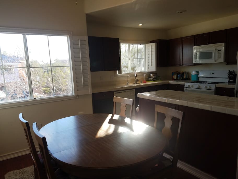 Open kitchen and dining area